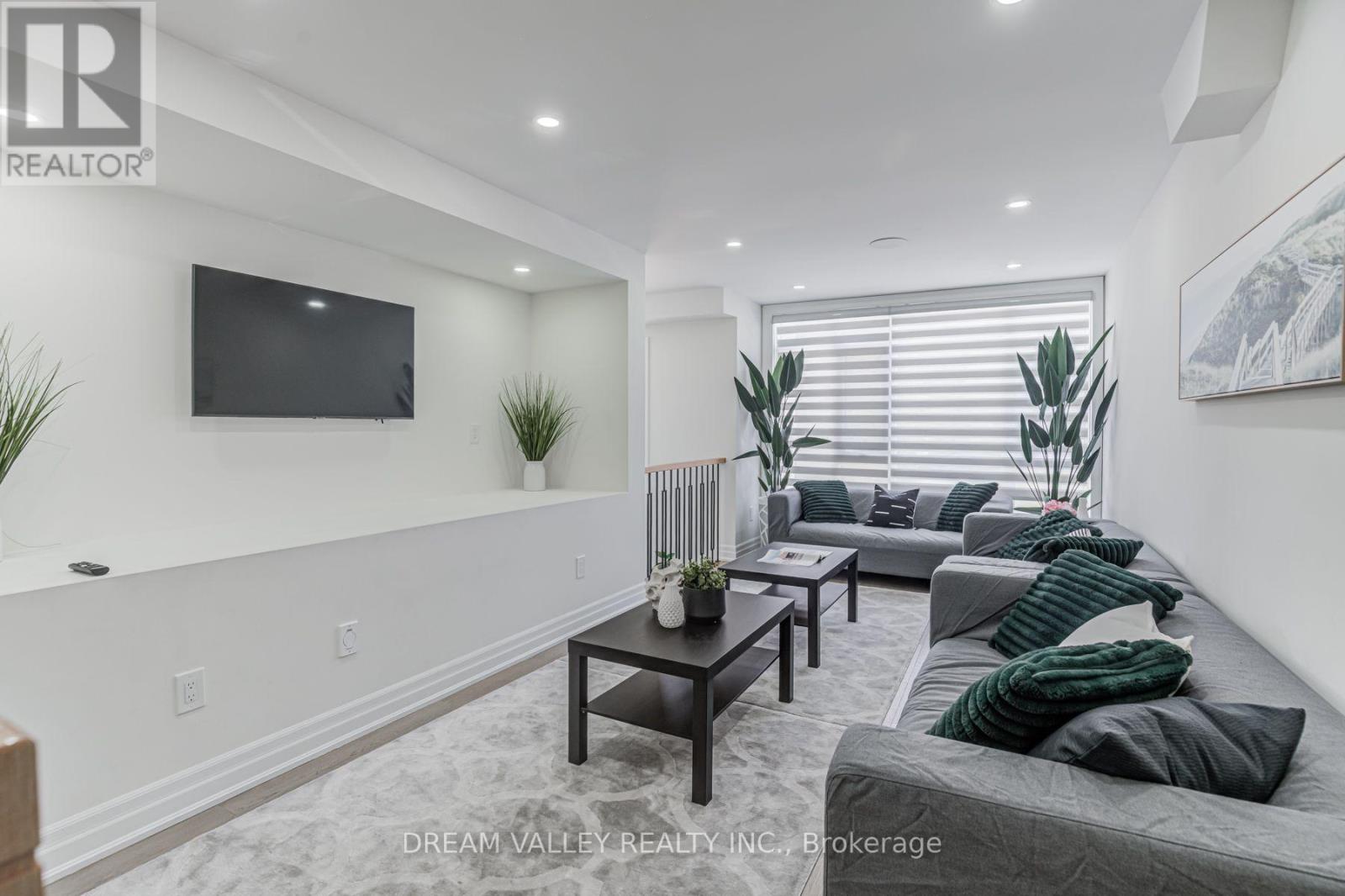 160 BYNG AVENUE - Image 17