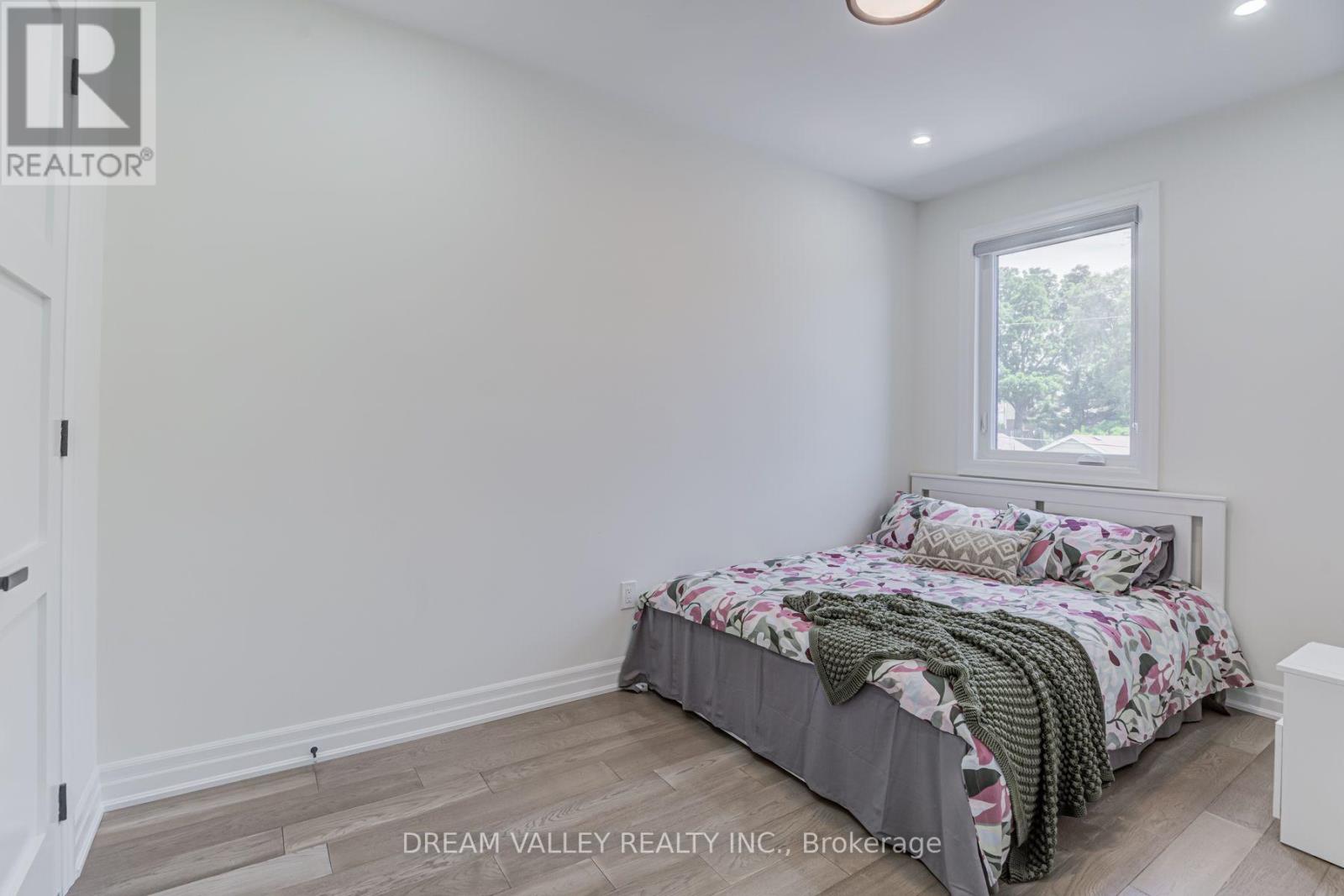 160 BYNG AVENUE - Image 31