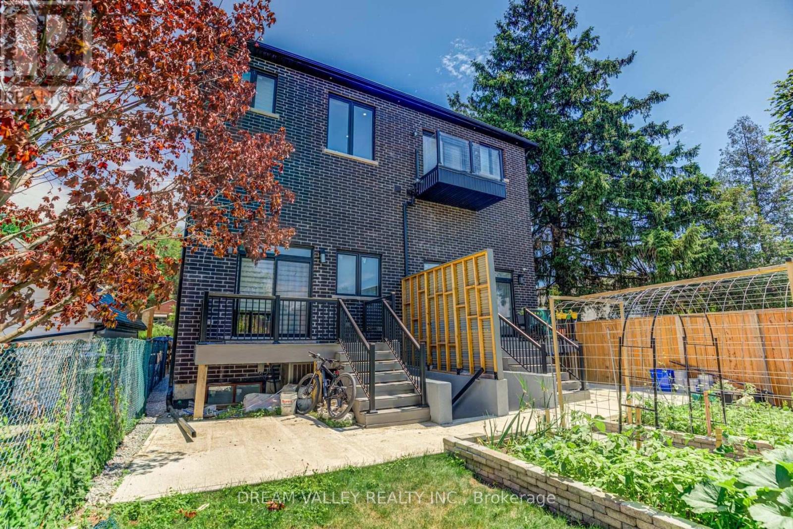 160 BYNG AVENUE - Image 38