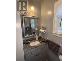 808 Queen Street, North Bay, ON P1A1T9 Photo 28