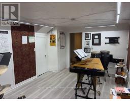 808 Queen Street, North Bay, ON P1A1T9 Photo 37