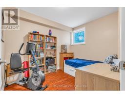 Drive - 43 Stoddart Drive, Aurora, ON L4G2G2 Photo 30