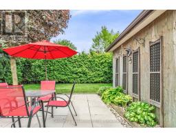 Drive - 43 Stoddart Drive, Aurora, ON L4G2G2 Photo 32