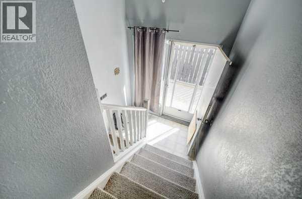 2009 23 Street N, Lethbridge — photo 4