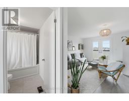 1202 Wellington Street E, Aurora, ON L4G2C9 Photo 29