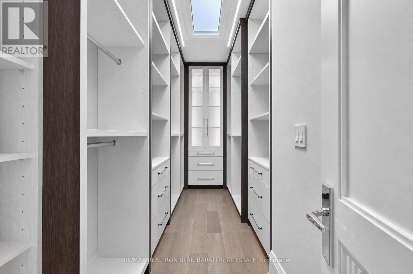 22 WOODWARD AVENUE - Image 33