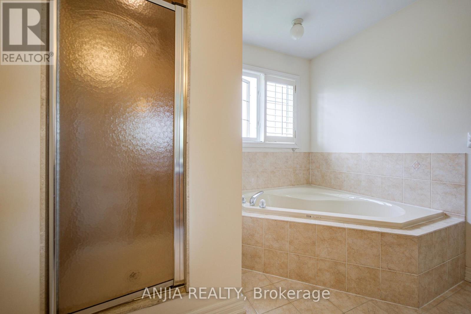 65 STAYNOR CRESCENT - 20