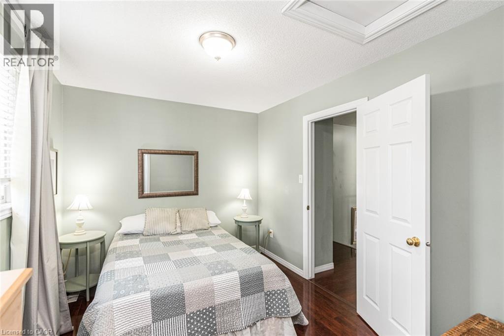 10 RICHVIEW Drive - 23