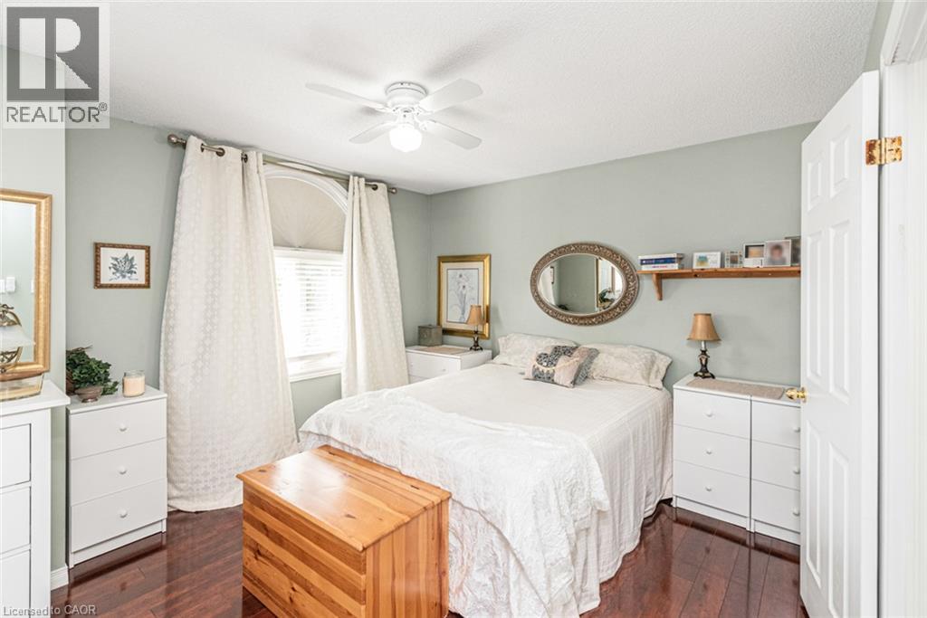 10 RICHVIEW Drive - 27