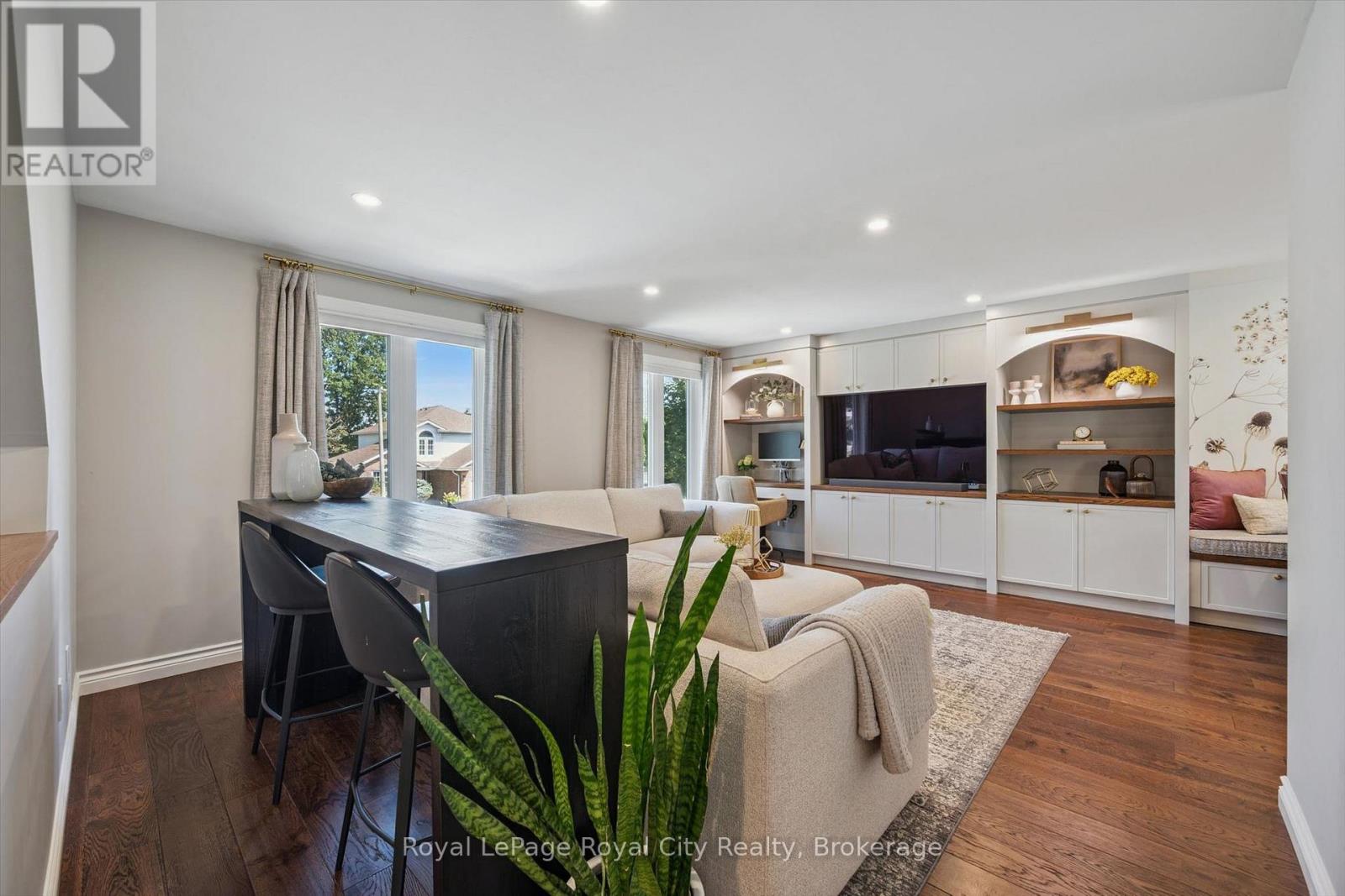 22 PACIFIC PLACE, Guelph (Dovercliffe Park/Old University) — photo 4
