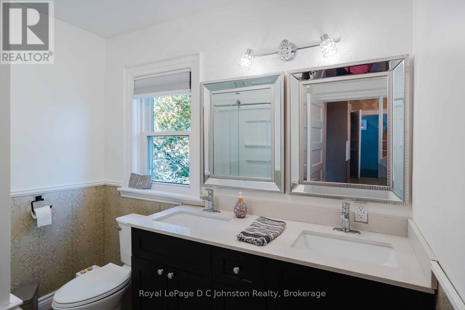 1321 4TH AVENUE W - 25