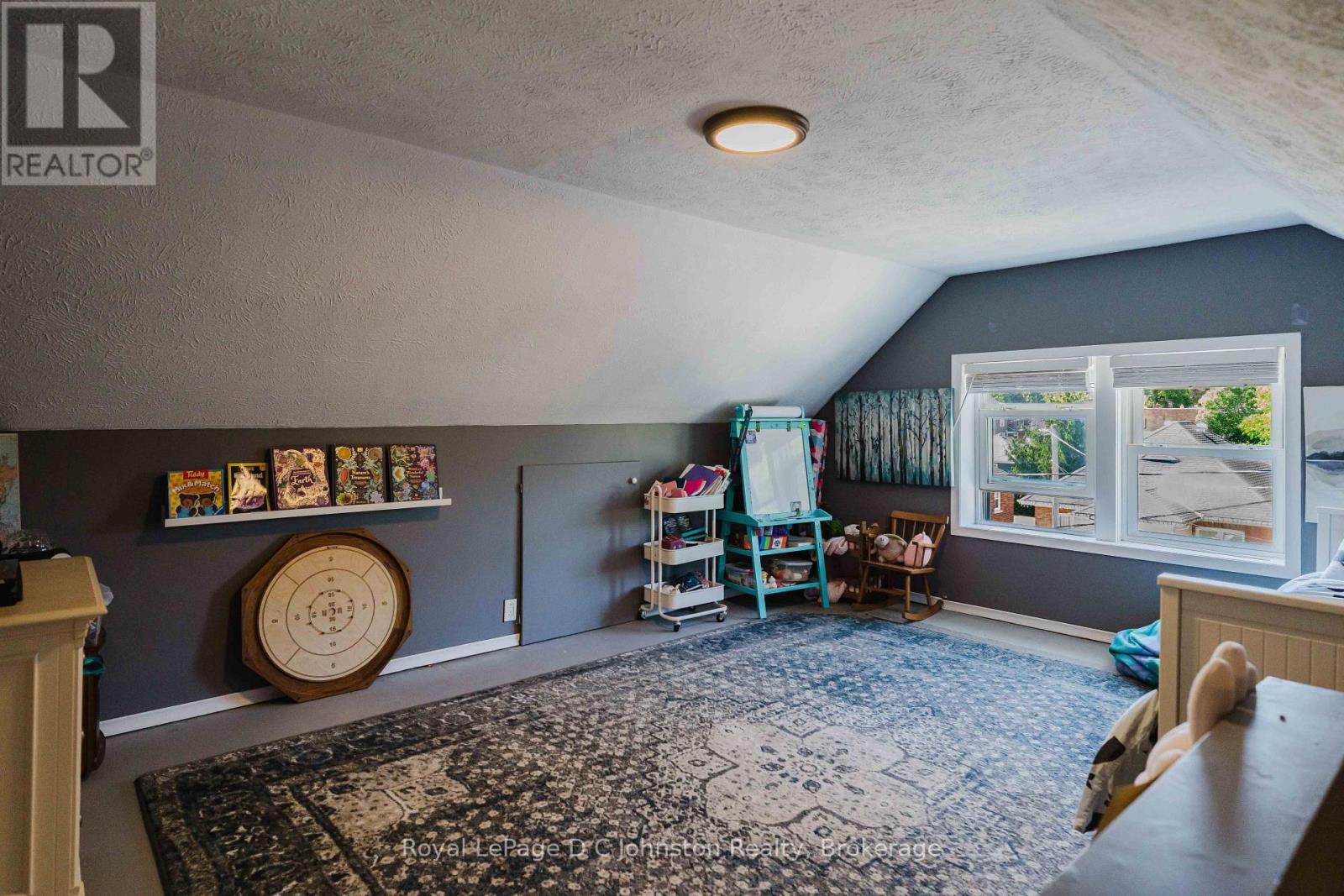 1321 4TH AVENUE W - 27