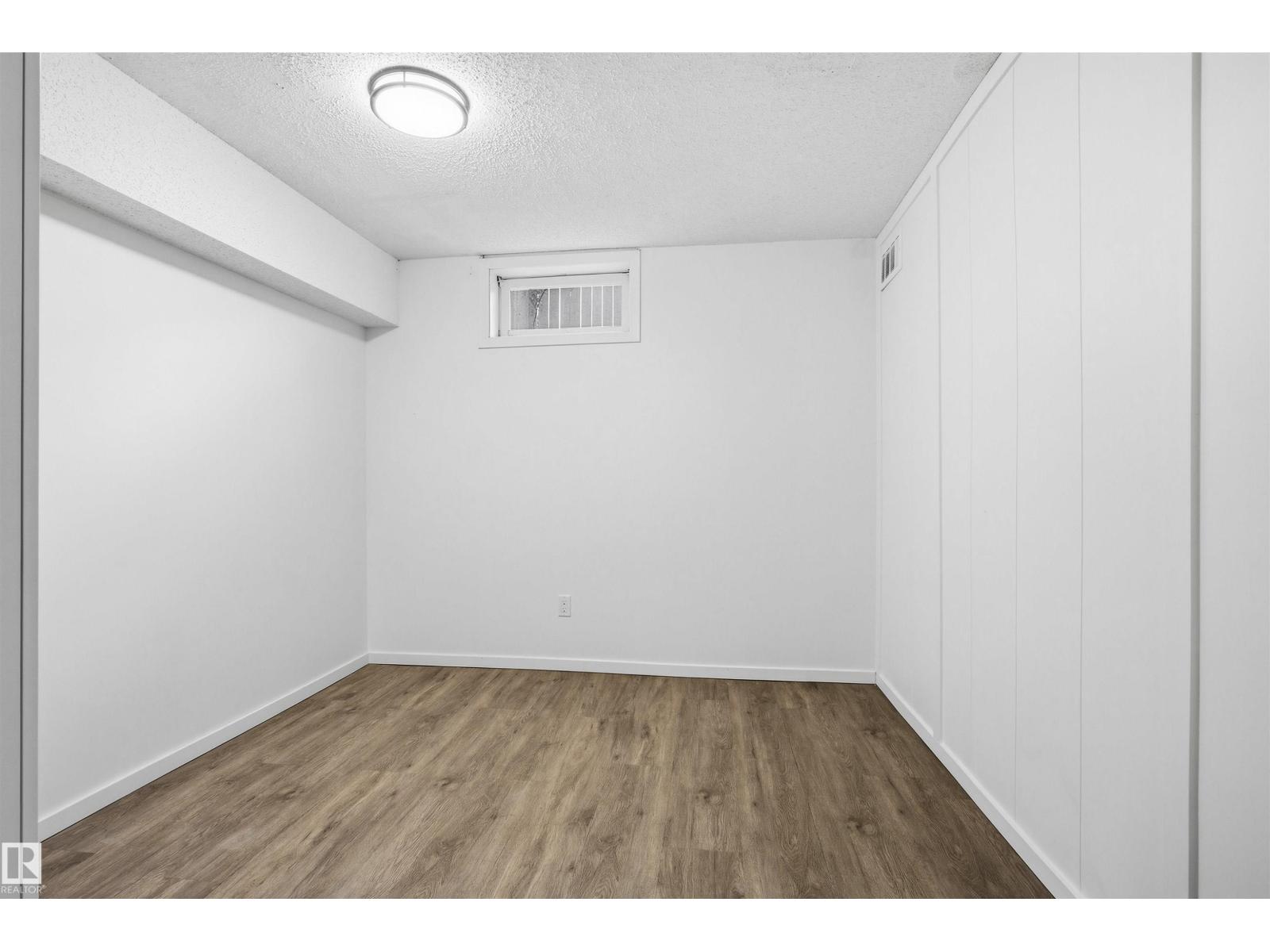 3803 12 AV NW - 39