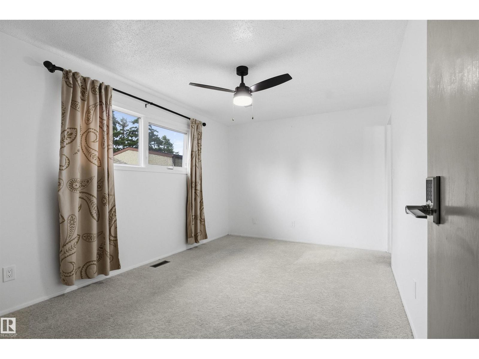 3803 12 AV NW - 22