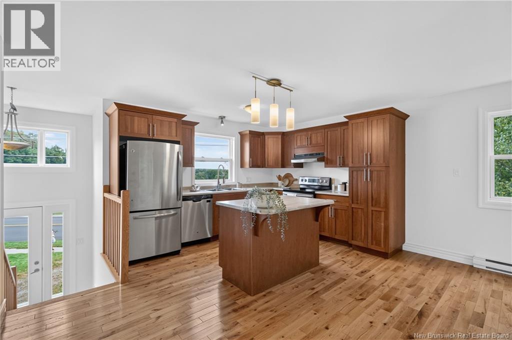 1528 Lincoln Road, Fredericton — photo 3