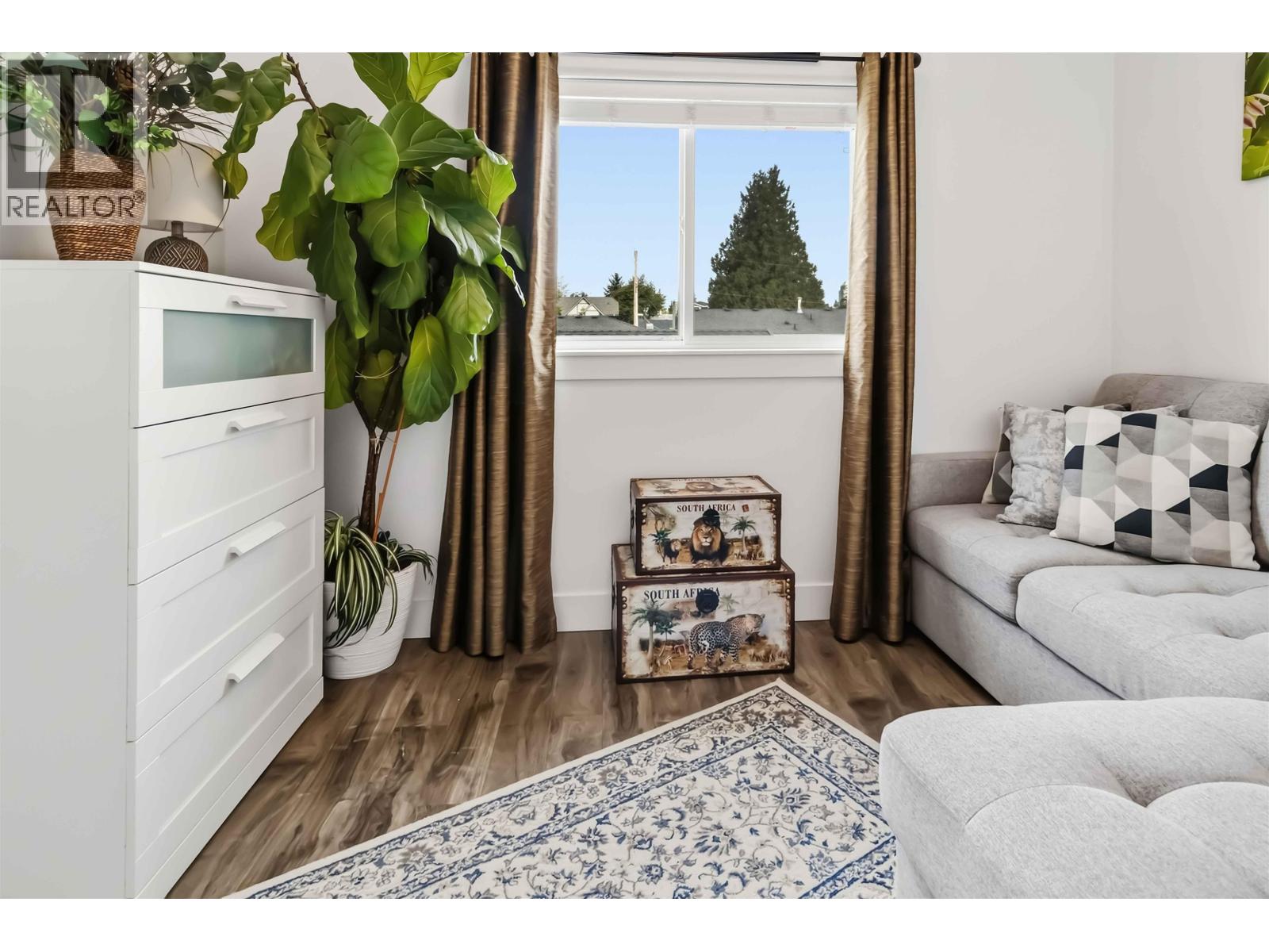 2237 DUBLIN STREET, New Westminster