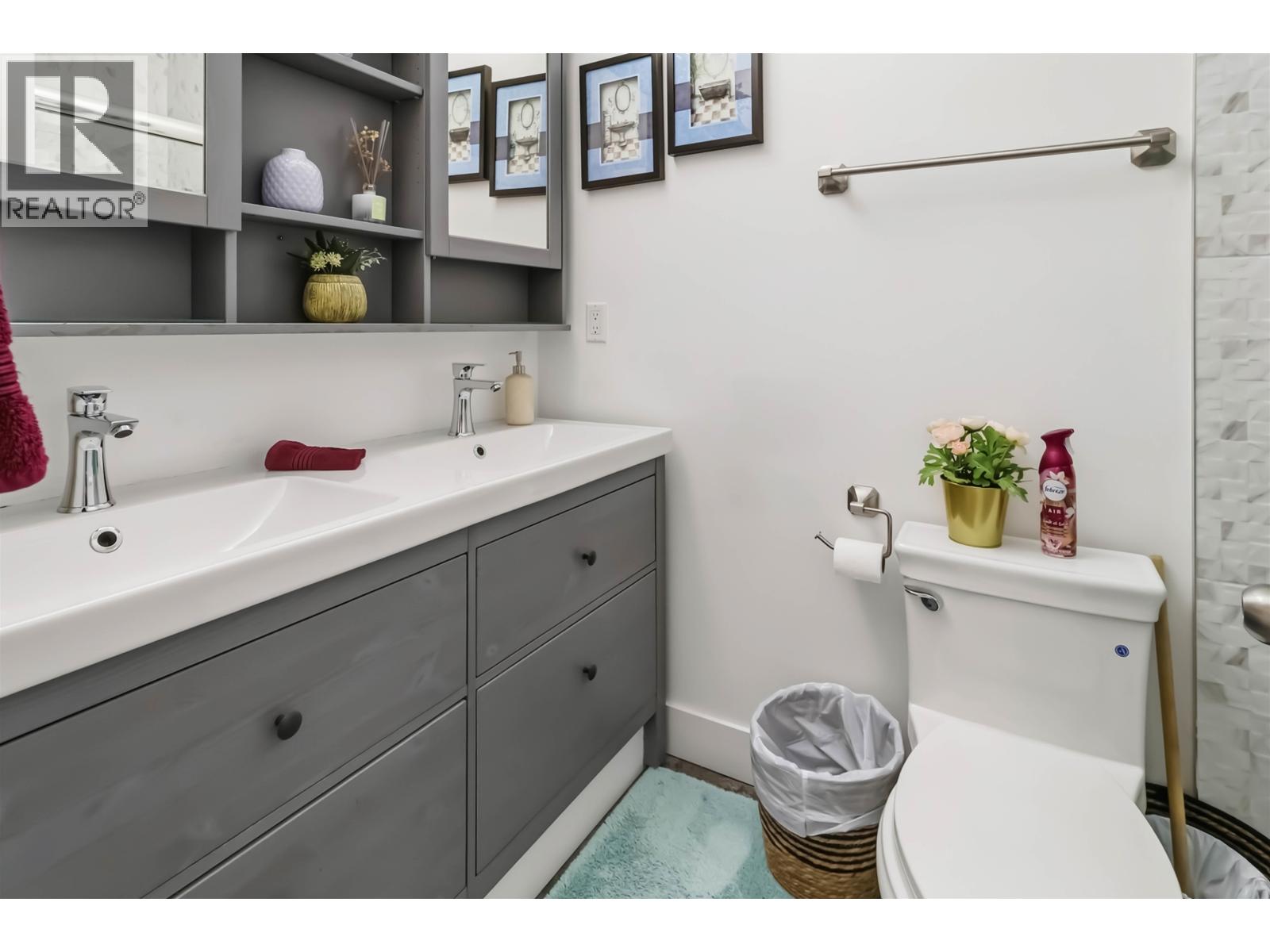 2237 DUBLIN STREET, New Westminster
