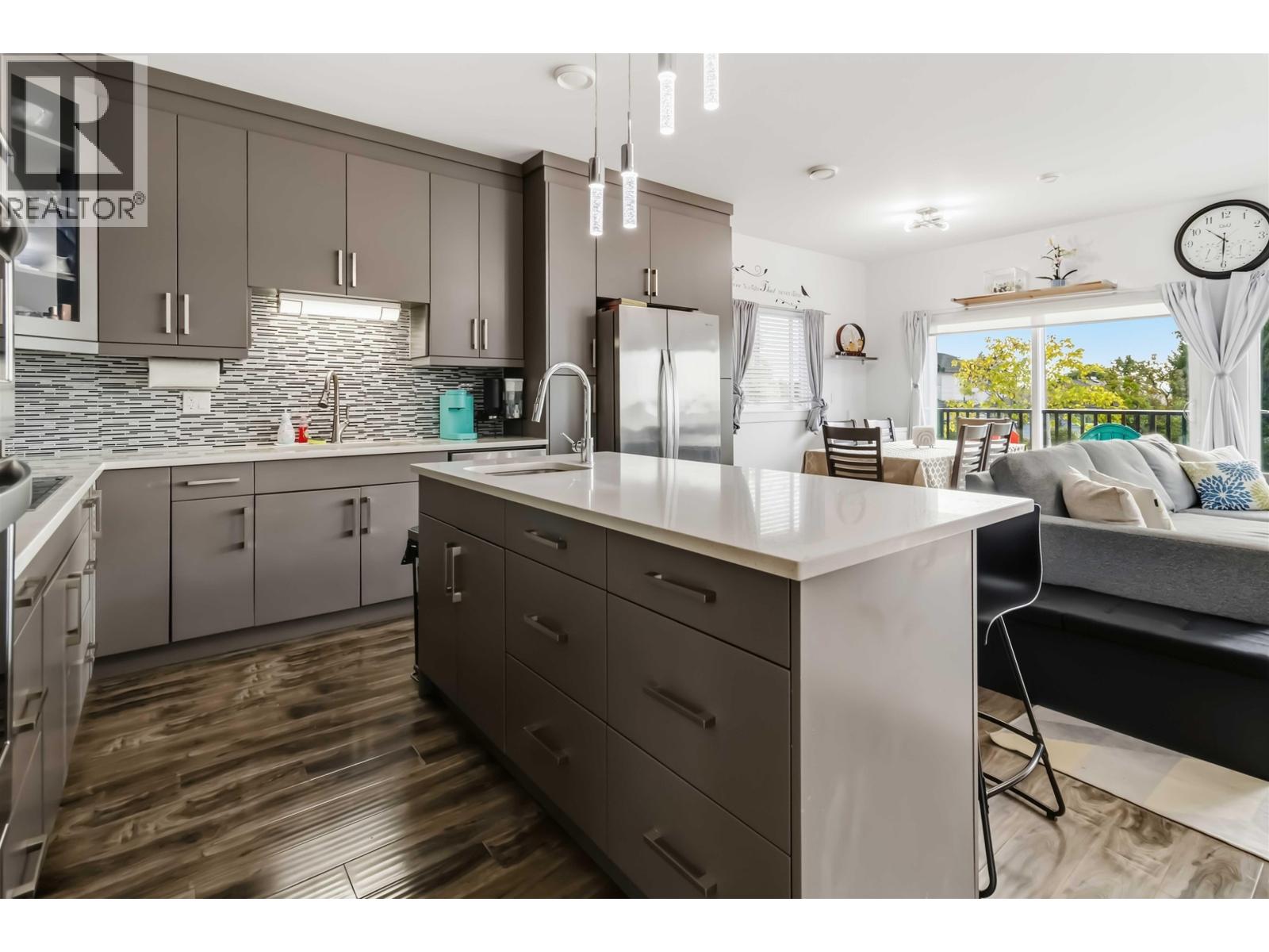 2237 DUBLIN STREET, New Westminster