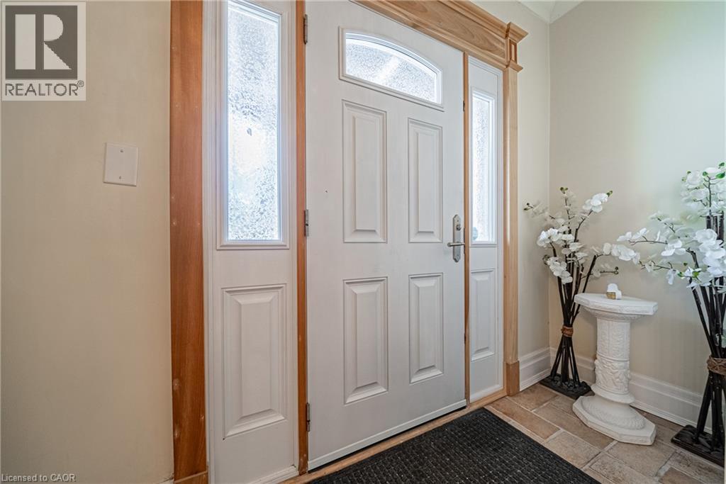 267 MAIN Street W, Hamilton — photo 4