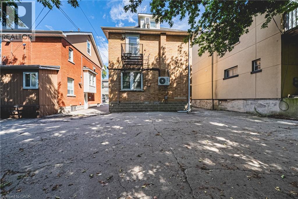 267 MAIN Street W, Hamilton — photo 20
