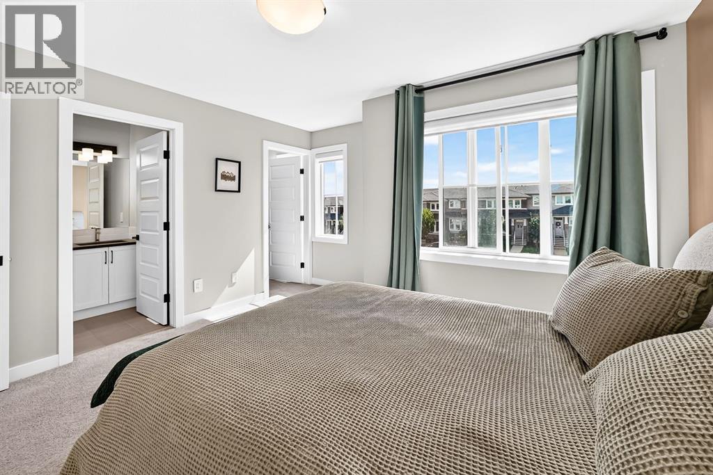 182 River Heights Drive, Cochrane