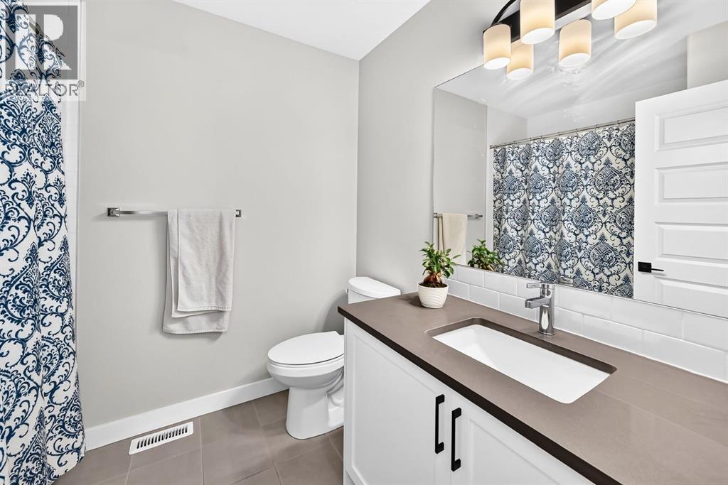 182 River Heights Drive, Cochrane