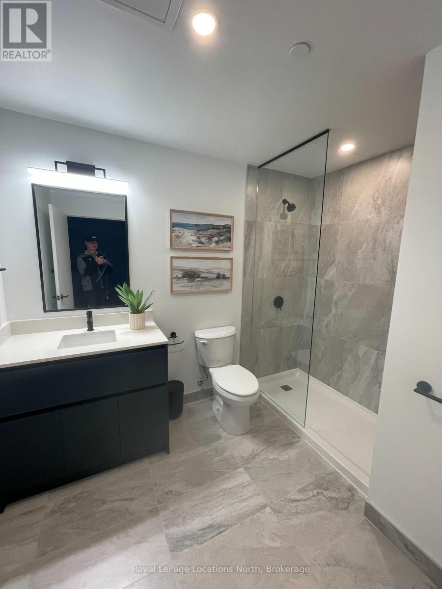 #203 31 HURON STREET - Image 47