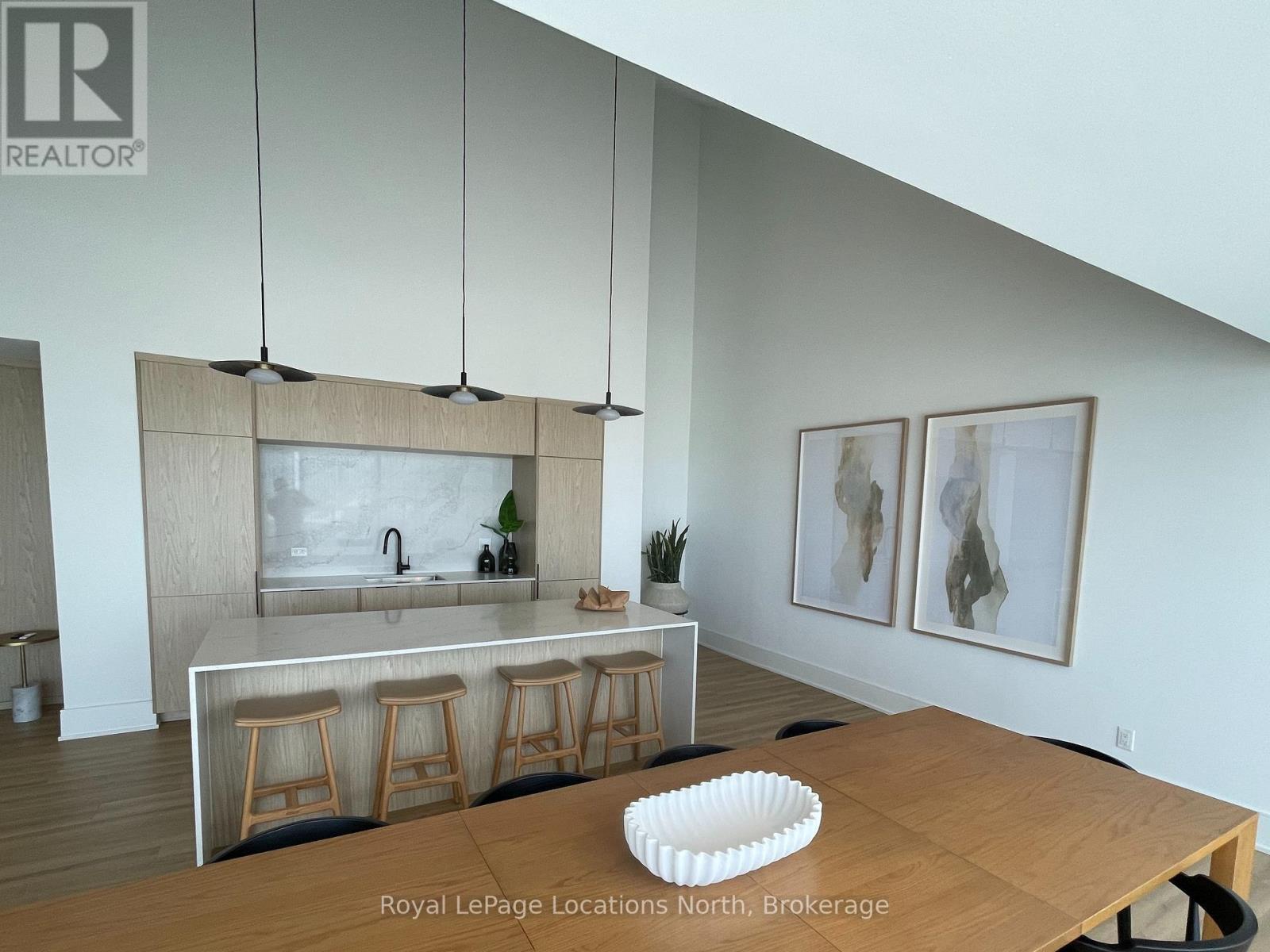#203 31 HURON STREET - Image 44