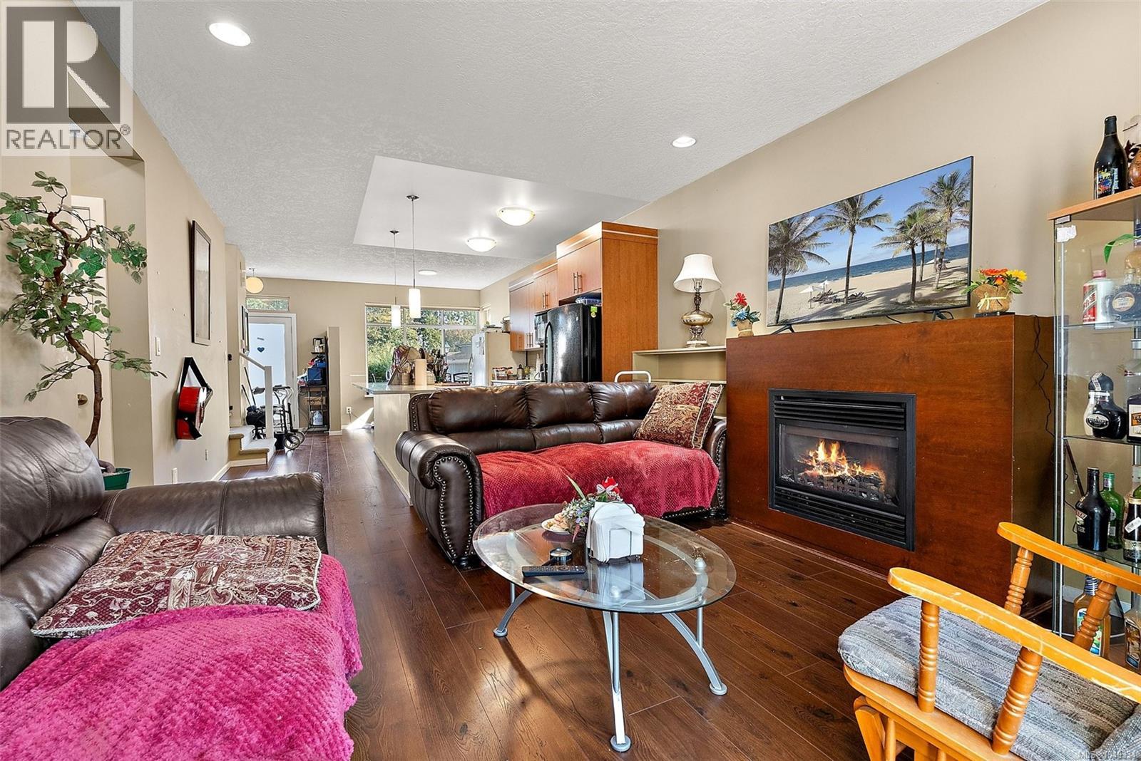 6372 Willowpark Way - Image 9