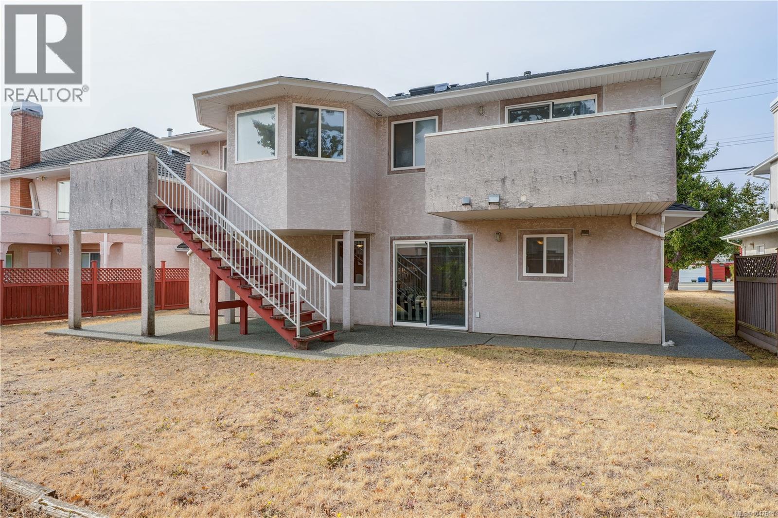  4005 Gordon Head Road, Saanich