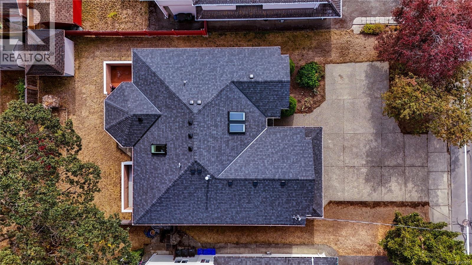 4005 Gordon Head Rd - 25