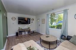 Den - 1212 8th Street, Brandon, MB R7A3Z4 Photo 6