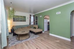 Laundry room - 1212 8th Street, Brandon, MB R7A3Z4 Photo 7