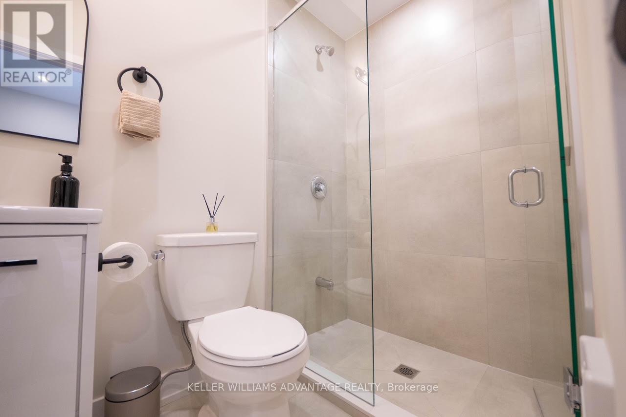 UNIT 3 - 50 CASTLETON AVENUE, Toronto (Rockcliffe-Smythe) — photo 8