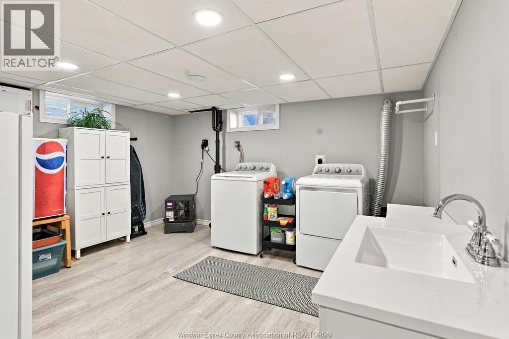 1035 RIVERDALE - 20