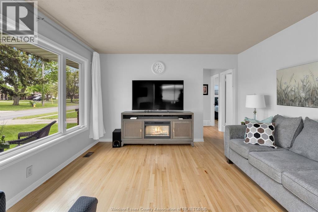 1035 RIVERDALE - 10