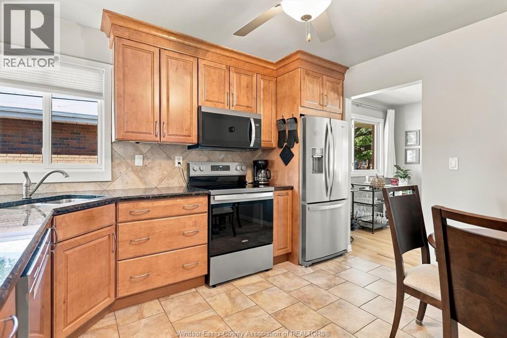 1035 RIVERDALE - 8