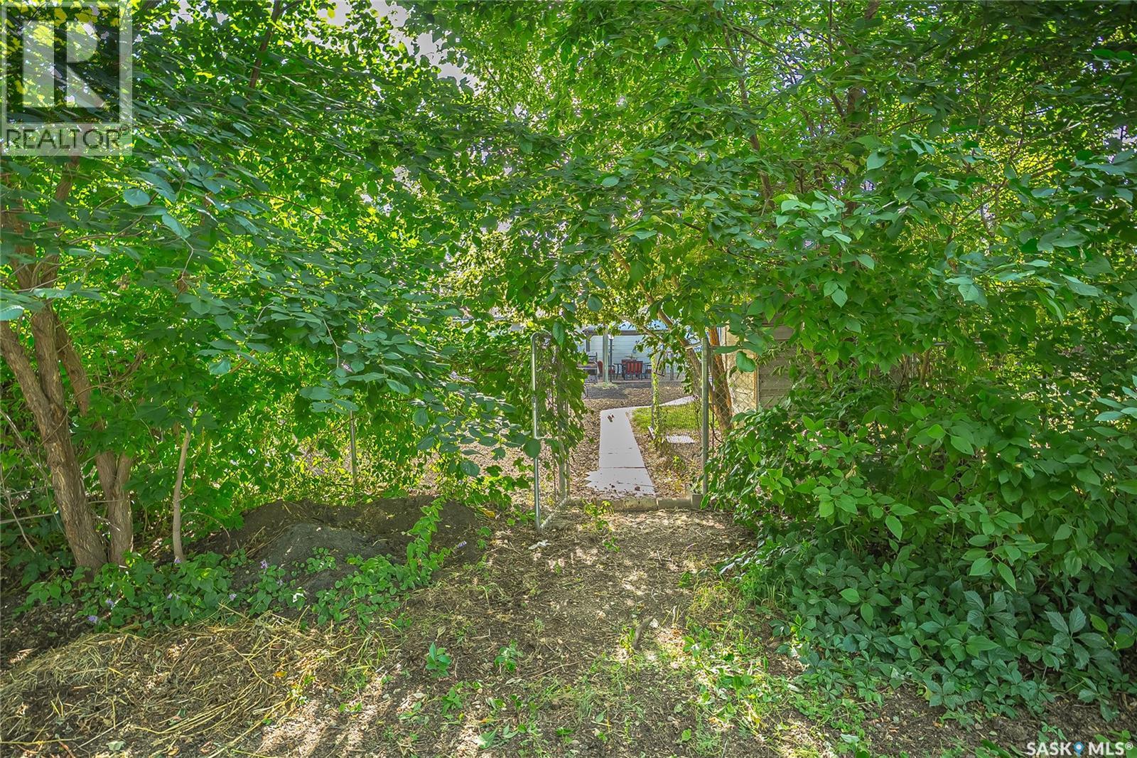 15 Harvard CRESCENT - Image 57