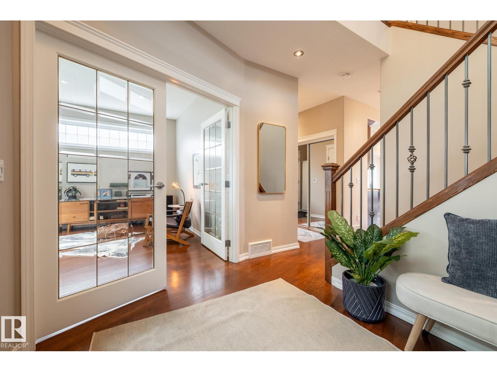 11122 52 ST NW - 3