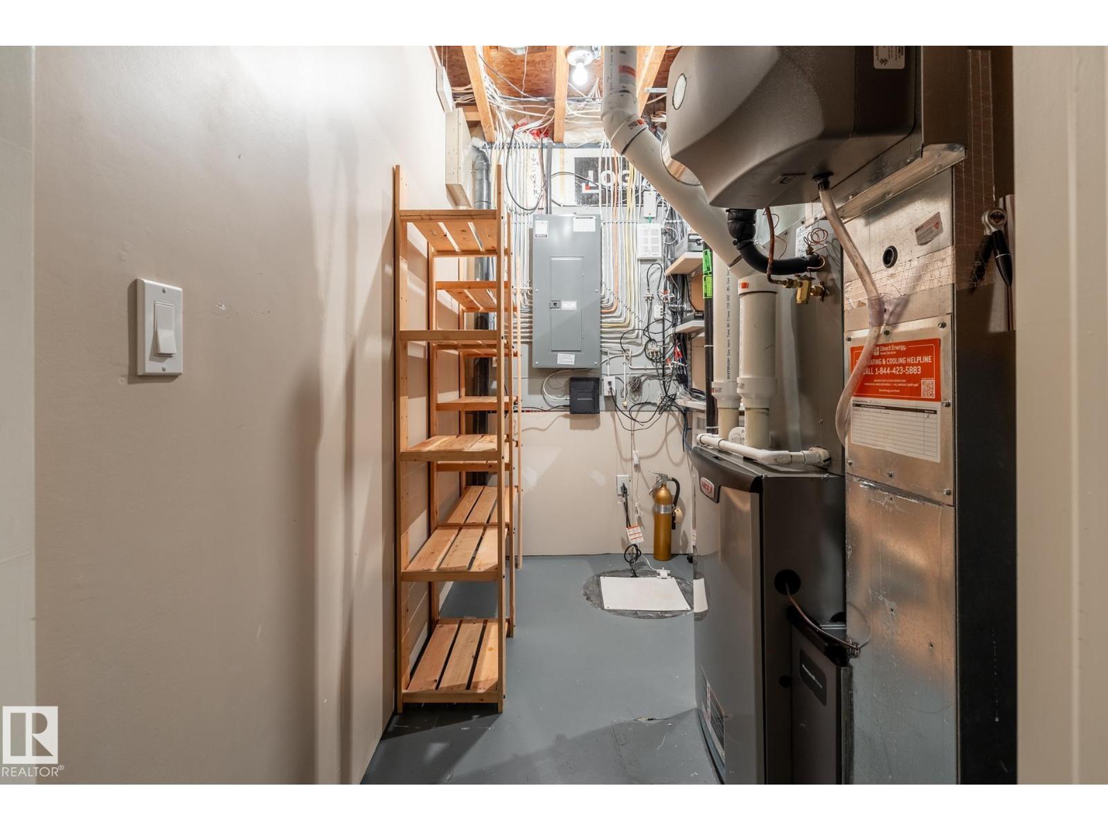 11122 52 ST NW - 51