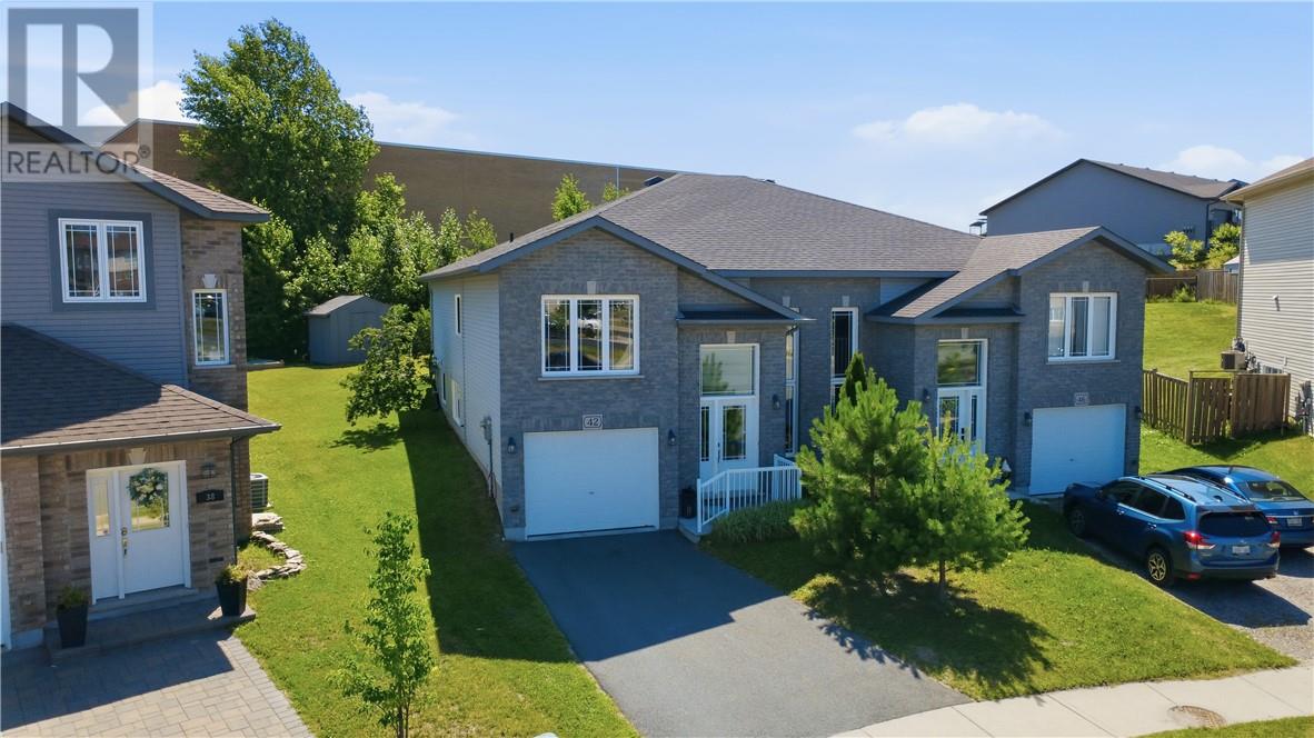 42 Billiards Way, Greater Sudbury — photo 2