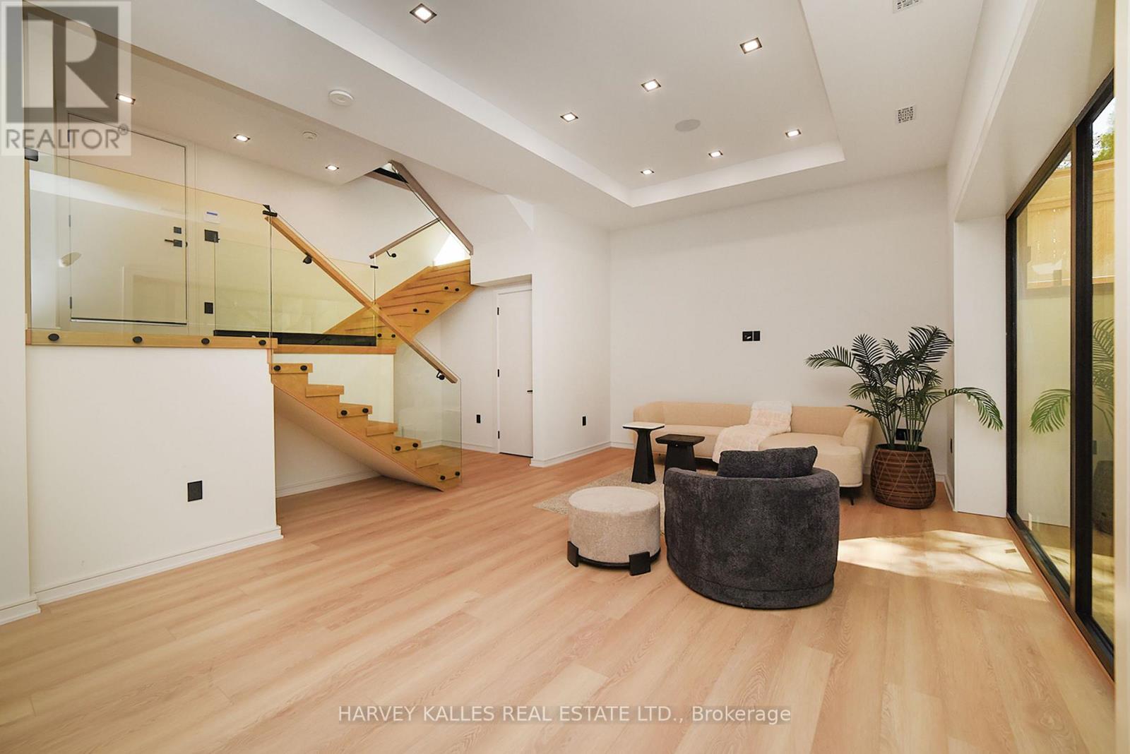 110 MONA DRIVE - 40