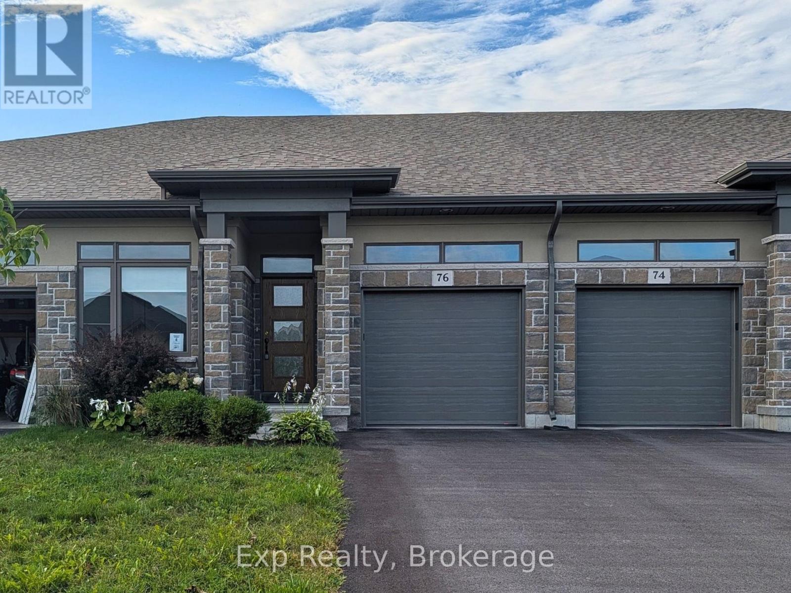 76 COVINGTON CRESCENT, Belleville (Thurlow Ward) — photo 2