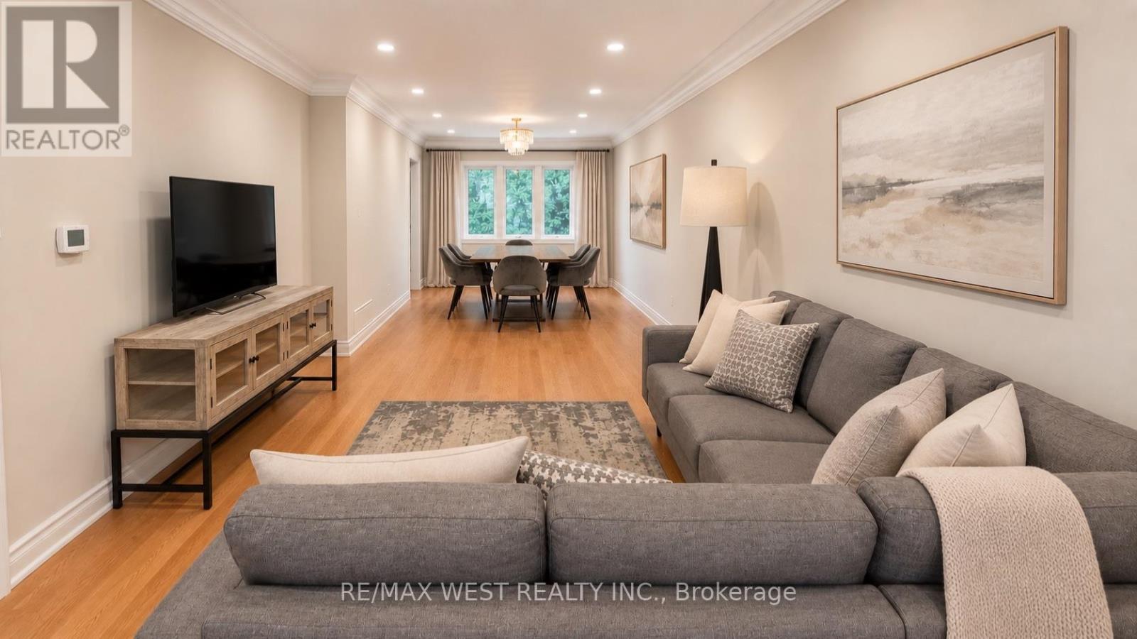 65 FOCH AVENUE - Image 26