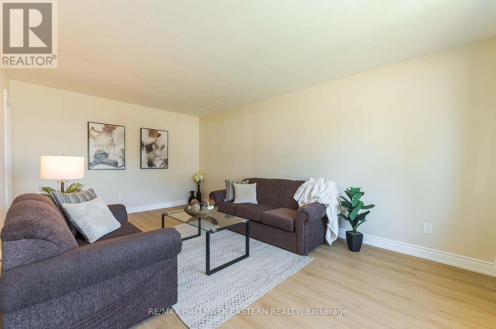 847 ST MARY'S STREET - 16