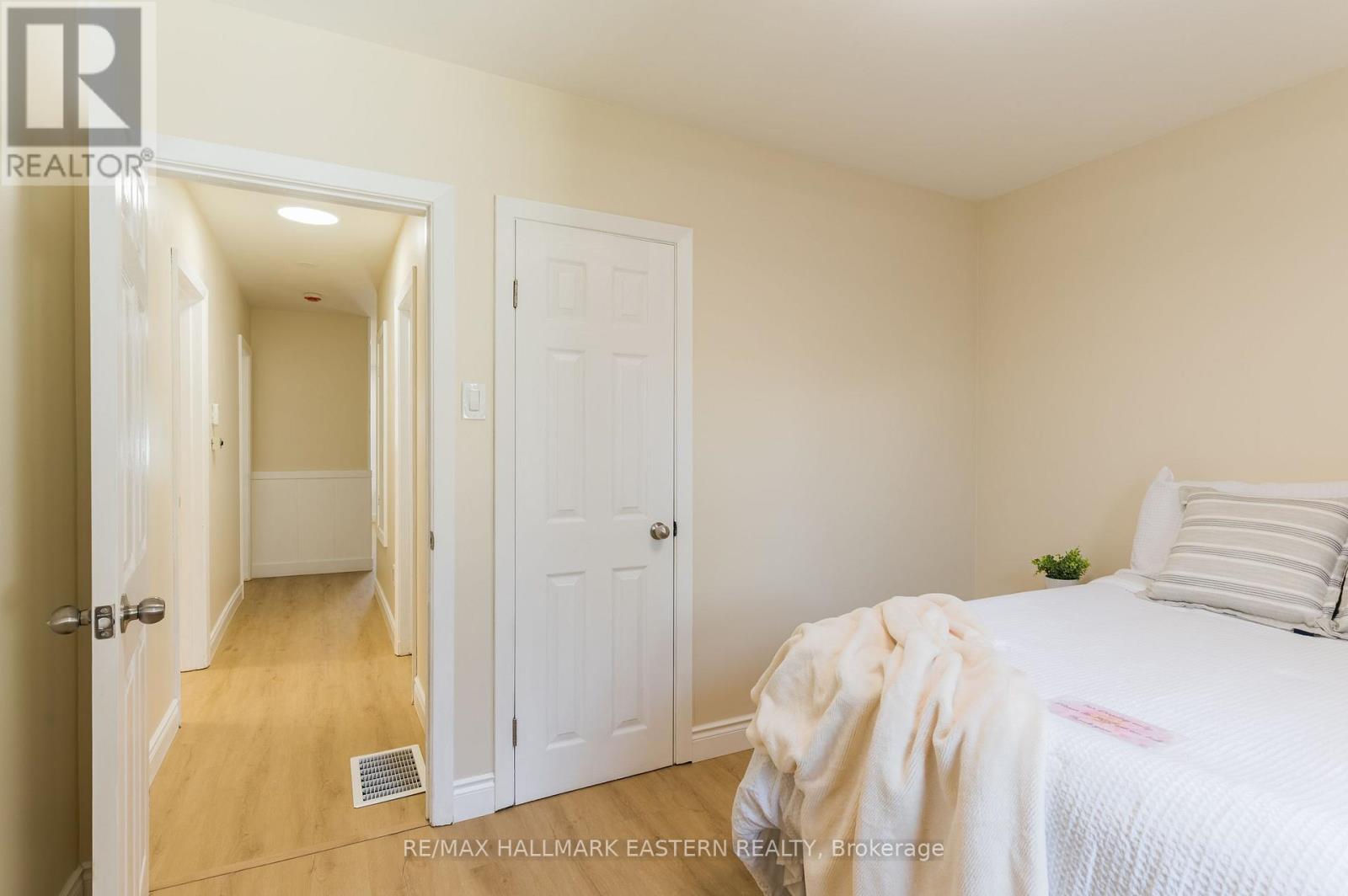 847 ST MARY'S STREET - Image 27