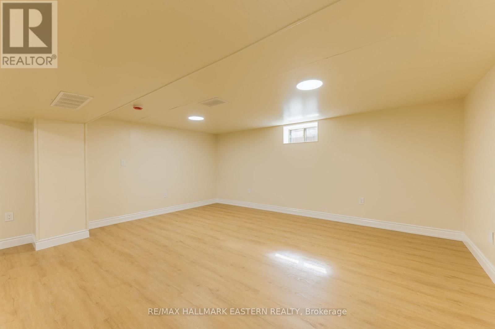 847 ST MARY'S STREET - 37