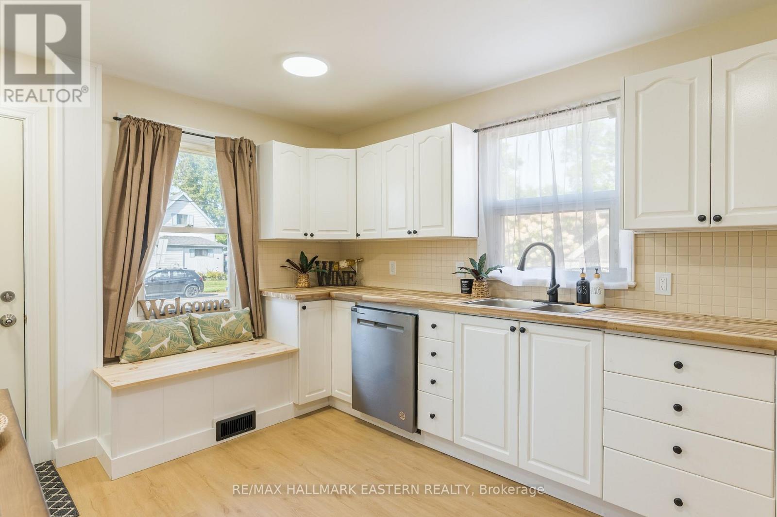 847 ST MARY'S STREET - 6