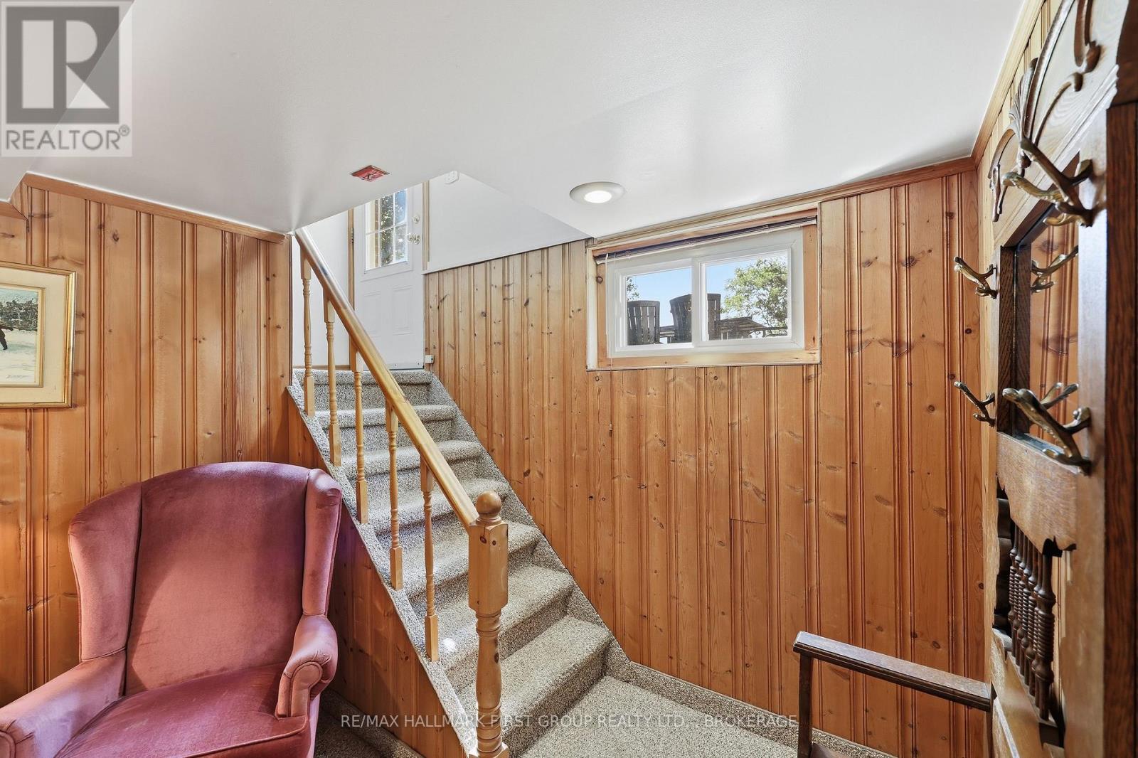 1449 AVONDALE CRESCENT - 22