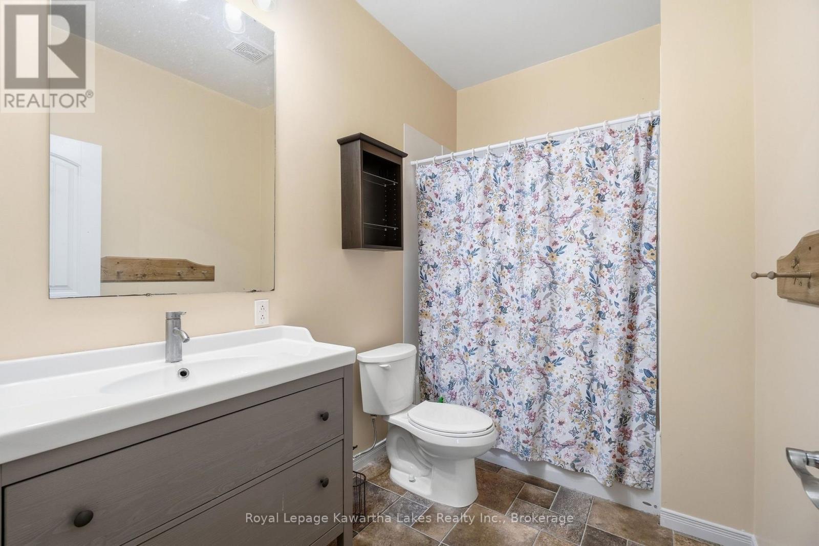 1752 Highway 35 South, Kawartha Lakes, ON photo 17